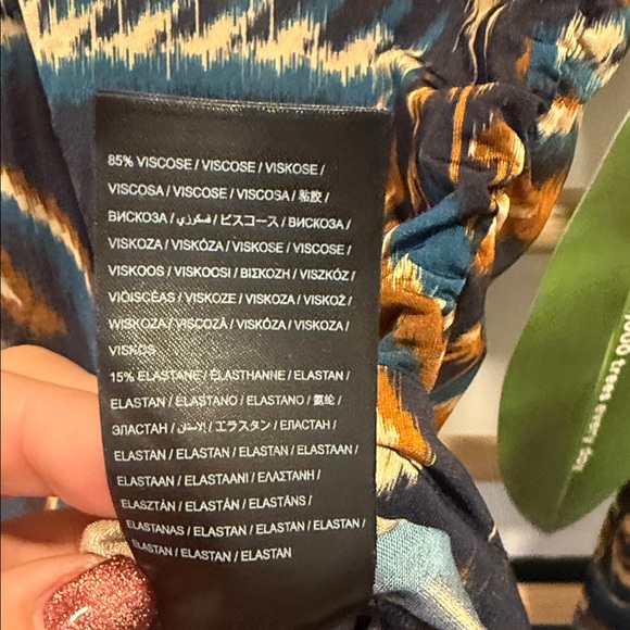 Farm Rio Patterned Long Sleeve Top - Picture 4 of 5